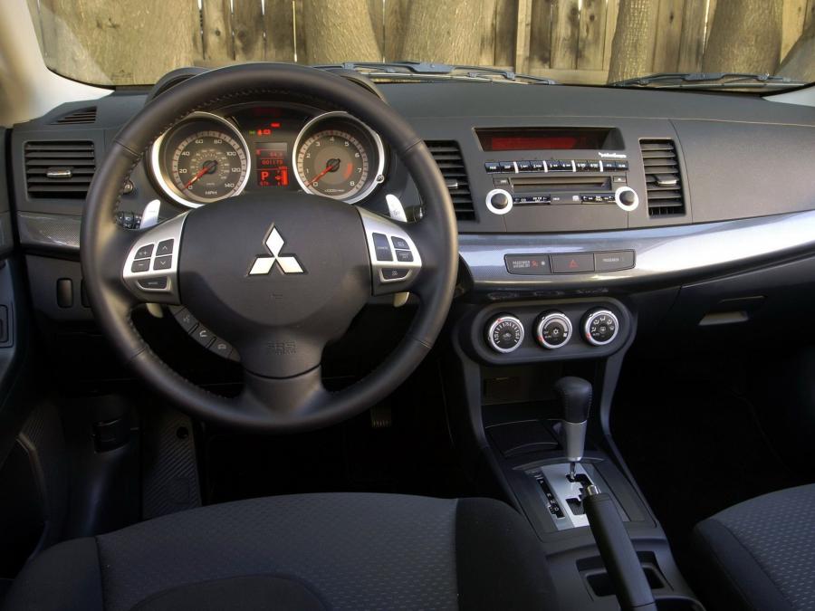  Mitsubishi Lancer X GTS 2008 года  (US) (фото 3 из 5)